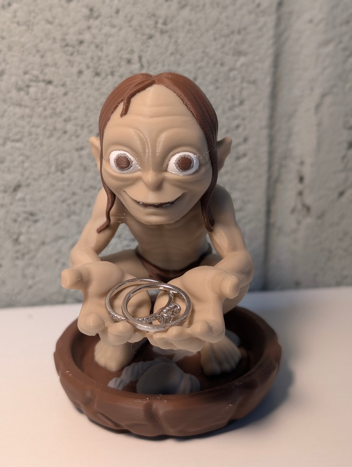 Precious Ring Holder